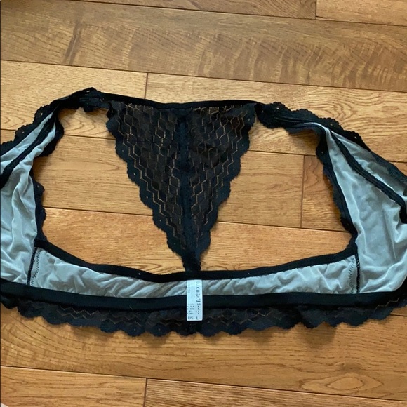 Black lace bralette - Picture 5 of 6